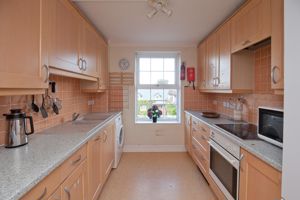 Kitchen- click for photo gallery
